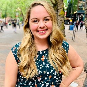 Meet your Posher, Angela